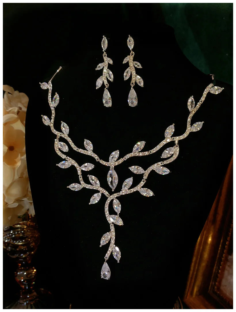 Women's S925 Sterling Silver Floral Jewellery Set — Cubic Zirconia Necklace & Earrings for Wedding