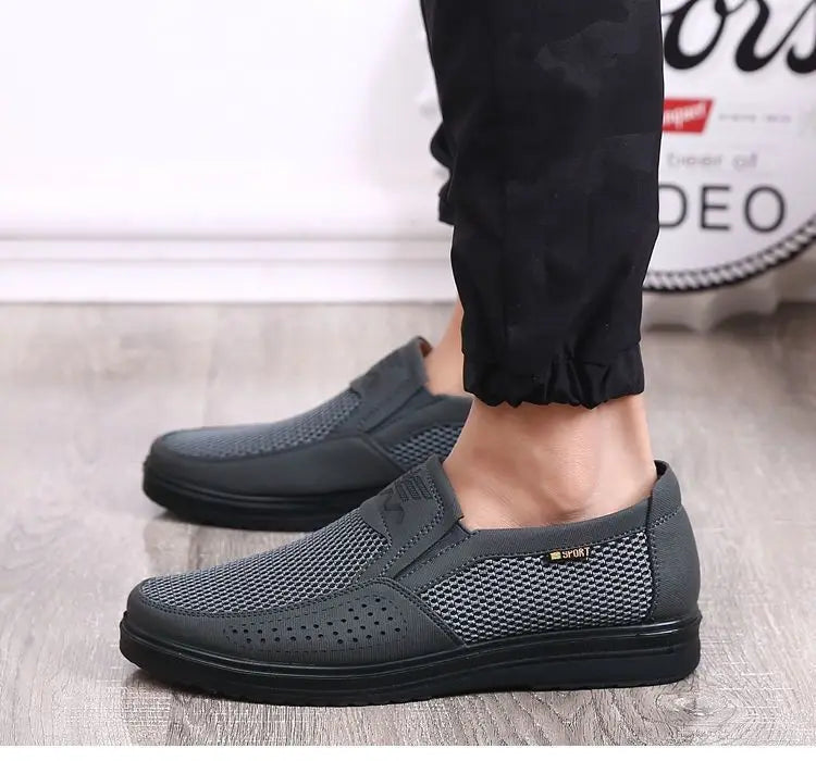 Men's Breathable Mesh Chunky Sole Sneakers — Lightweight Slip-On