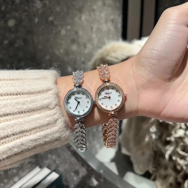 Women's Crystal Claw-Setting Bracelet Watch — Luxury Quartz Jewelry Wristwatch
