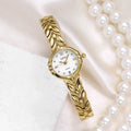 Women's Elegant Oval Quartz Watch — Stylish Alloy Bracelet with Adjustable Clasp