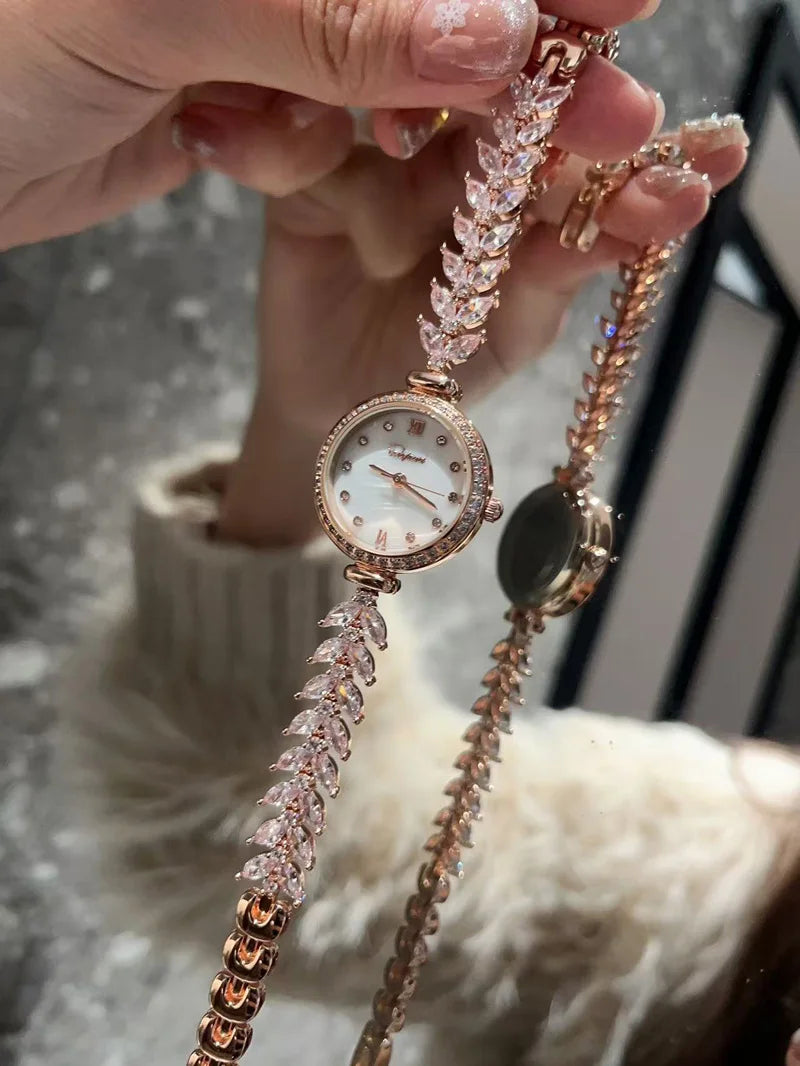 Women's Crystal Claw-Setting Bracelet Watch — Luxury Quartz Jewelry Wristwatch