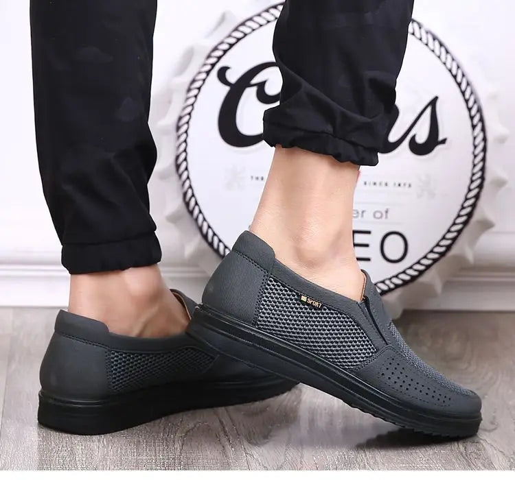 Men's Breathable Mesh Chunky Sole Sneakers — Lightweight Slip-On
