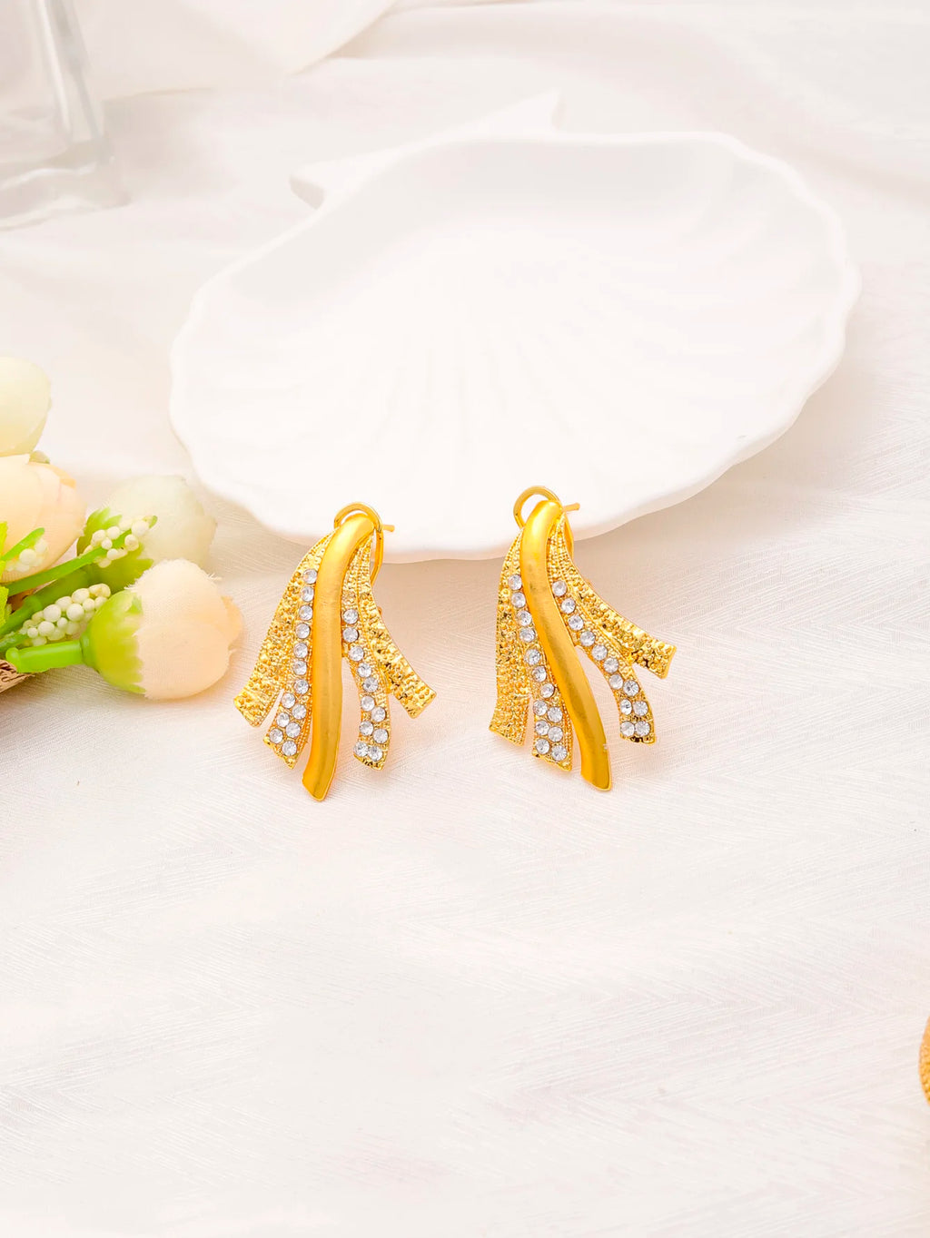 Women's Dubai 24K Gold Plated Luxury Jewellery Set — Necklace, Earrings, Bracelet & Ring for Wedding